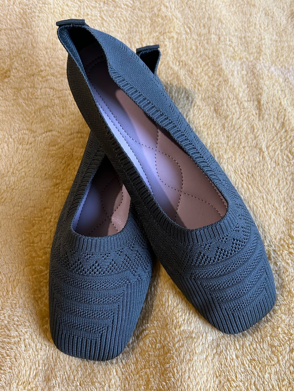 Women's Knit Ballet Flats - Olive Green